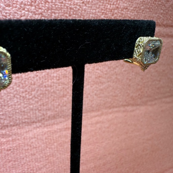 Judith Ripka Brand new 14kt Gold over Sterling Silver Square Stud Earrings - Picture 4 of 5